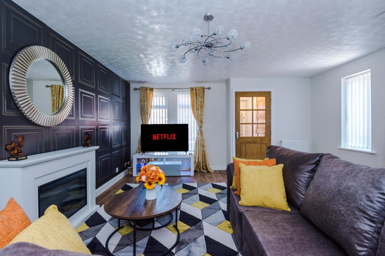 Stylish 4 Bedroom Home Close To Manchester City Centre Exterior photo