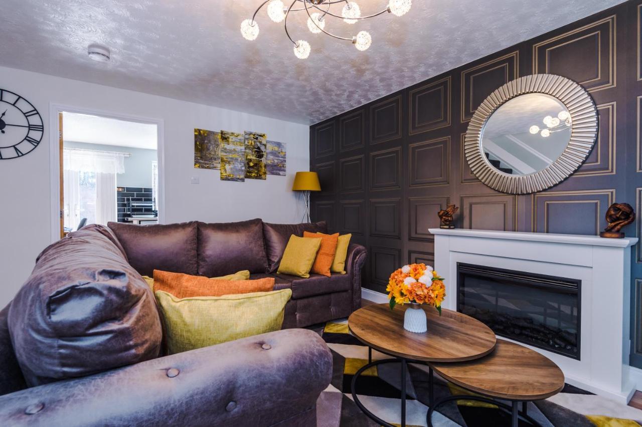 Stylish 4 Bedroom Home Close To Manchester City Centre Exterior photo